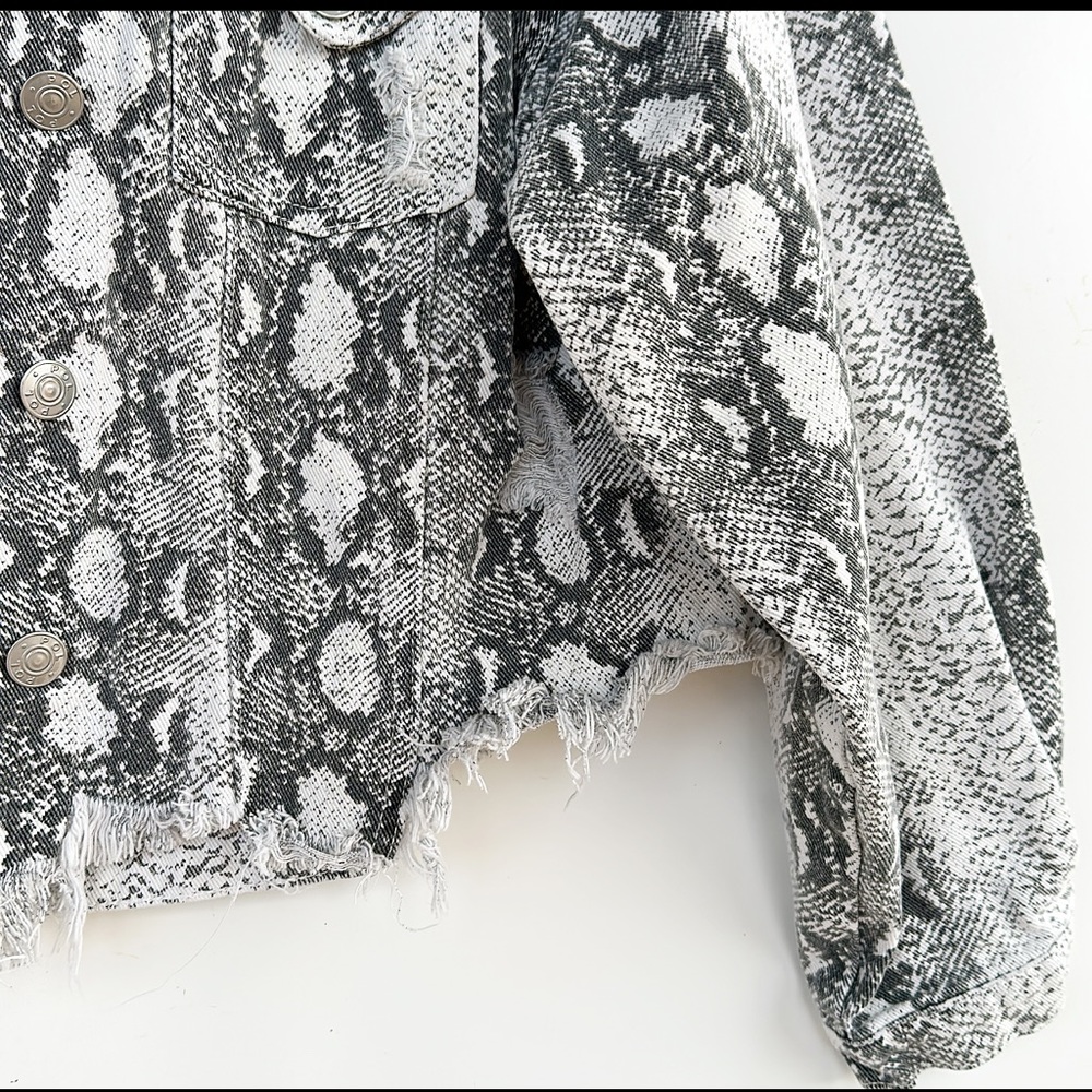 Pol Snake Python Print Denim Jean Jacket Distress… - image 4
